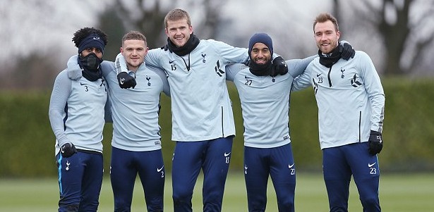 卡拉格公开向萨拉赫道歉，强调其利物浦贡献（卡拉格公开向萨拉赫致歉并肯定其对利物浦的贡献）