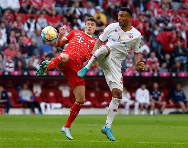 前球员点评尤里奇与卢克曼冲突：教练不该上手，错在尤里奇（前球员谈尤里奇与卢克曼冲突：教练不应动手，责任在尤里奇）