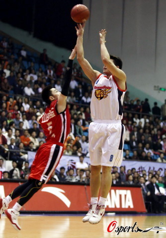 意大利U17国脚坎帕涅洛：我以C罗为榜样，欣赏他的决心和斗志（意大利U17新星坎帕涅洛：以C罗为楷模，最佩服他的决心与斗志）