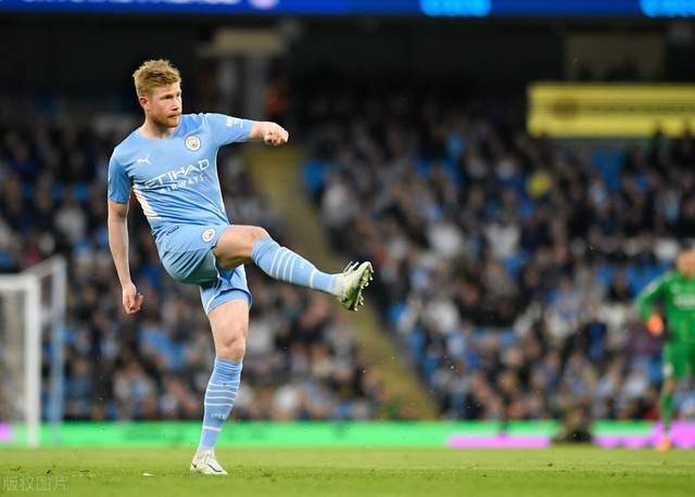 友谊赛战报：科曼、C罗破门，利雅得胜利4-2阿布扎比联合（热身赛：科曼、C罗建功，利雅得胜利4-2击败阿布扎比联合）