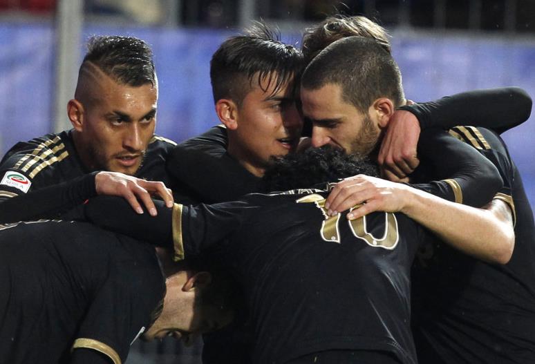 荣膺美职联年度MVP（当选美职联年度MVP）