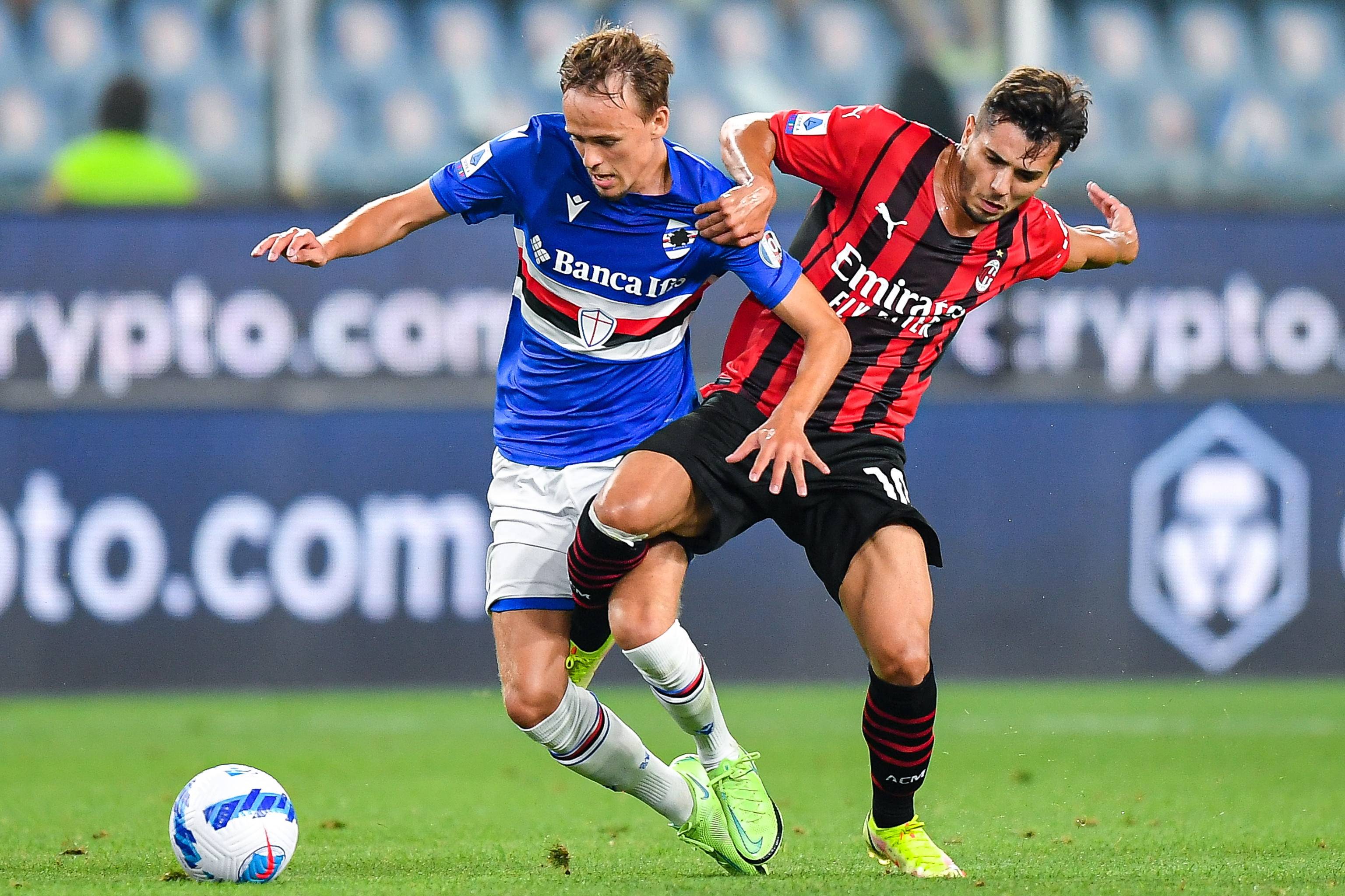 本赛季俱乐部双人组进球榜：凯恩+迪亚斯37球高居第一（凯恩携迪亚斯合轰37球，领跑本赛季俱乐部双人进球榜）