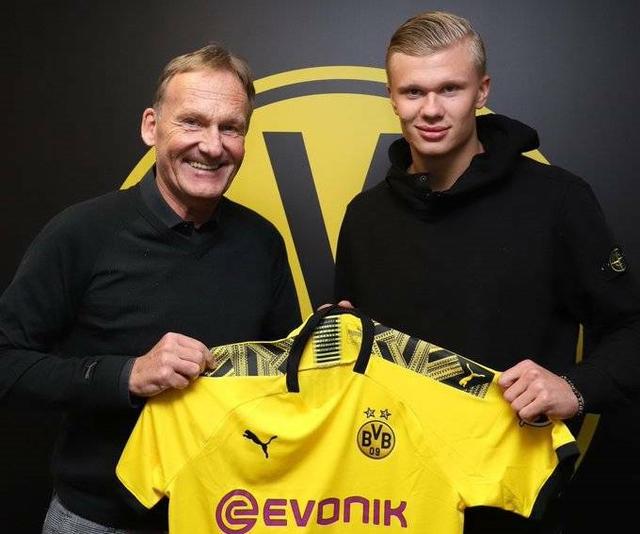 米体：劳塔罗近6个月奔波10.4万公里参加比赛，能绕地球三圈（米体：劳塔罗过去半年为比赛奔赴10.4万公里，折合绕地球三圈）