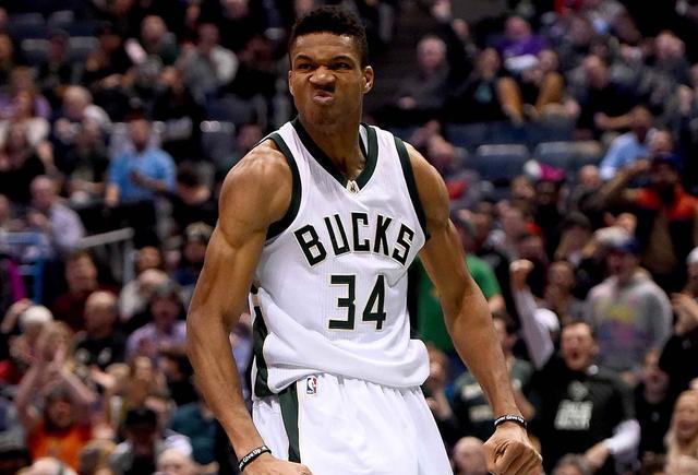 跟队记者：莱奥的问题是腹股沟炎症；米兰vs科莫可能延期进行（随队记者：莱奥腹股沟发炎，米兰对科莫或将延期）